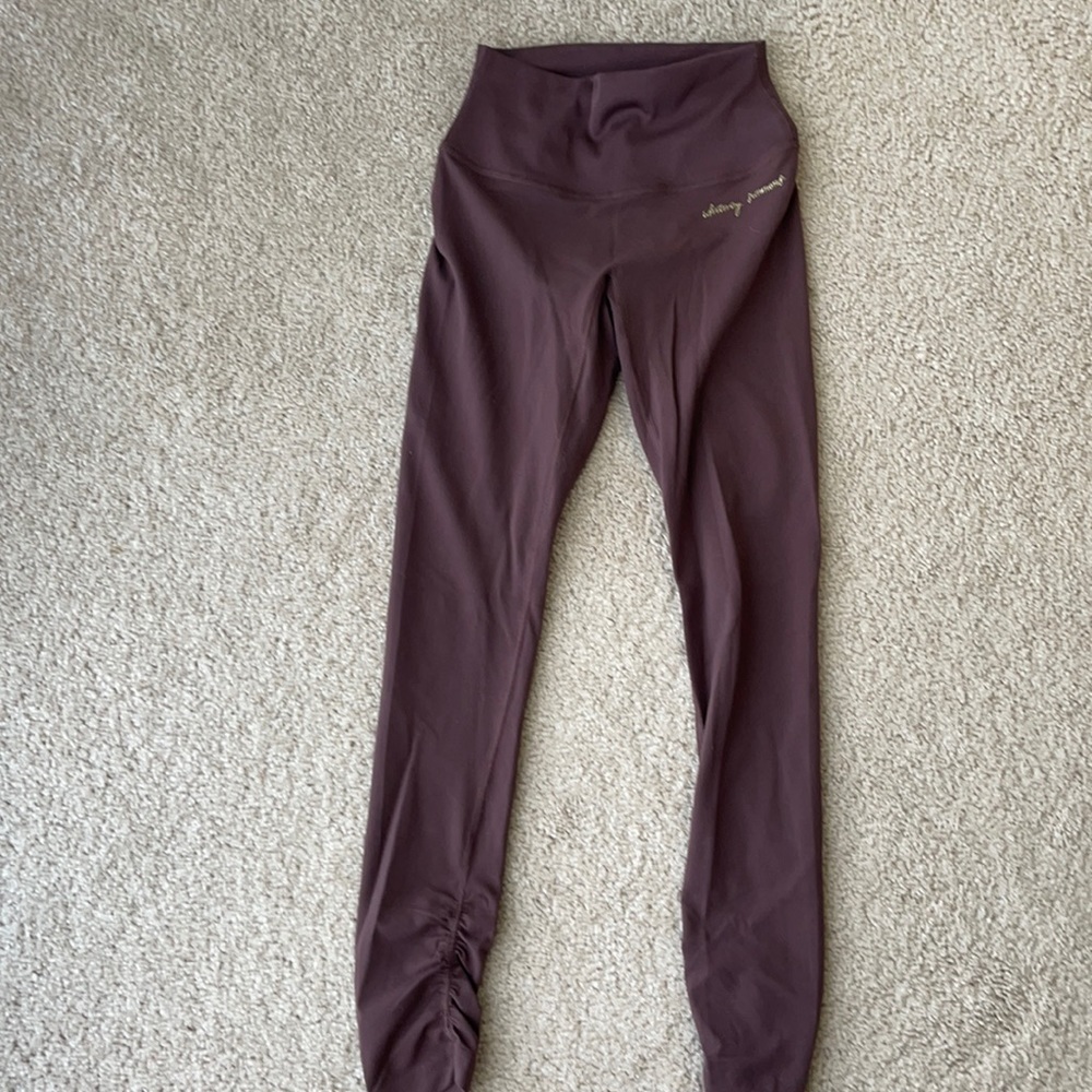 Whitney Simmons x Gymshark leggings